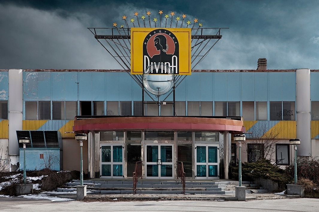 Photographs of Italy’s Abandoned Discotheques
