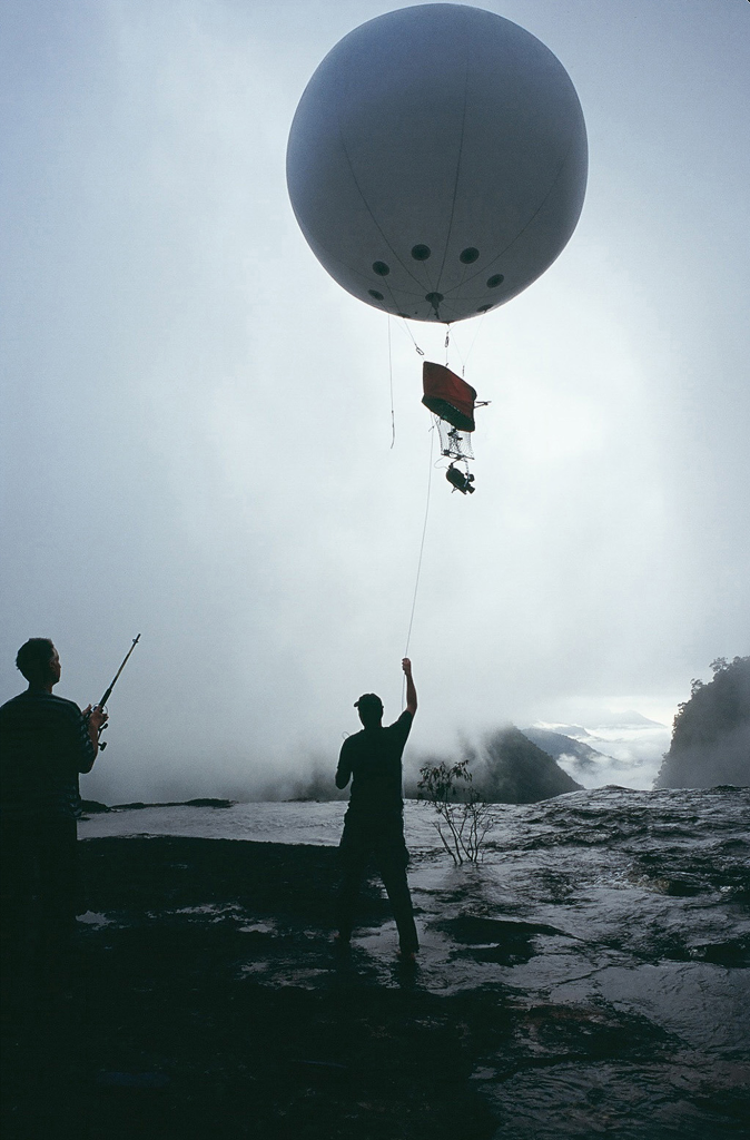 Lena Herzog, Launching a camera on a mini airship. All photographs Guyana, 2004. 