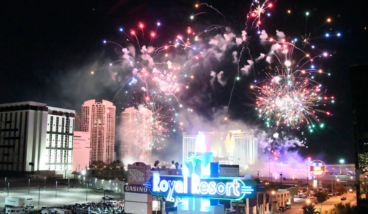 Riviera implosion: Watch Las Vegas casino's last tower come down